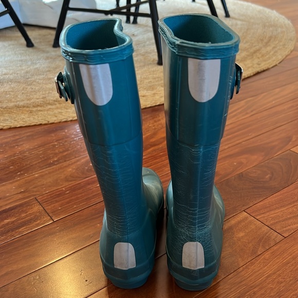 Teal Hunter Boots - Picture 2 of 3